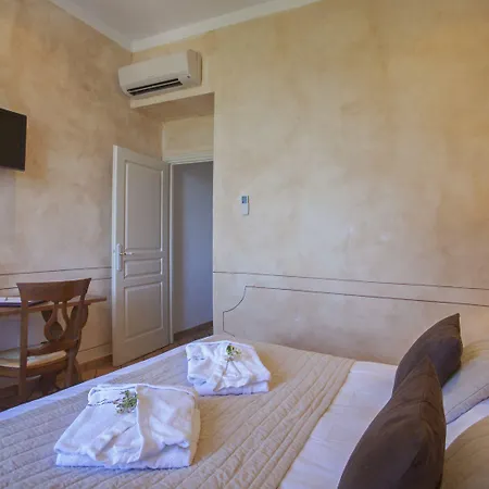 Mare E Monti - De Charme 3*