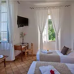 Mare E Monti - De Charme 3*