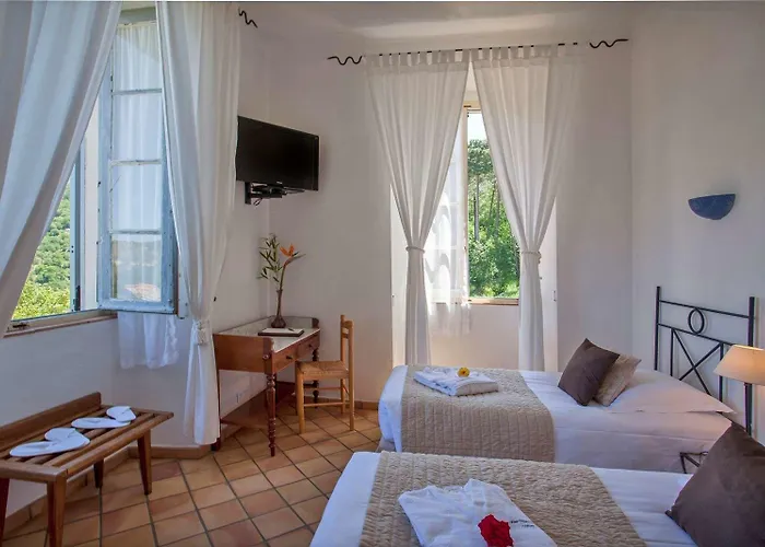 Mare E Monti - De Charme 3*